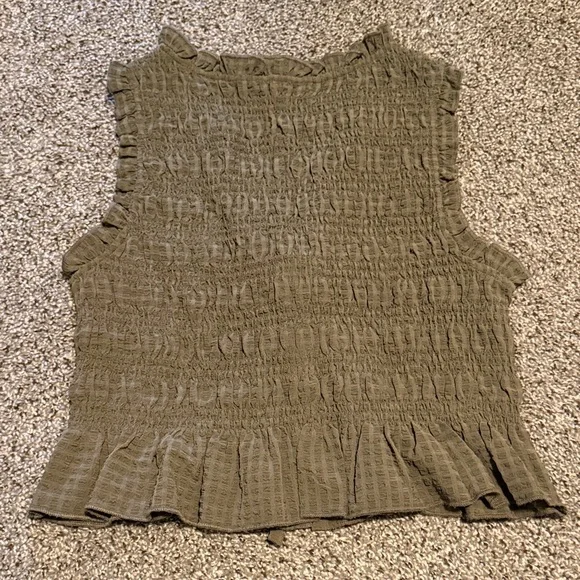 American Eagle Outfitters Olive Green Smocked Tie-Front Camisole - Picture 4 of 5